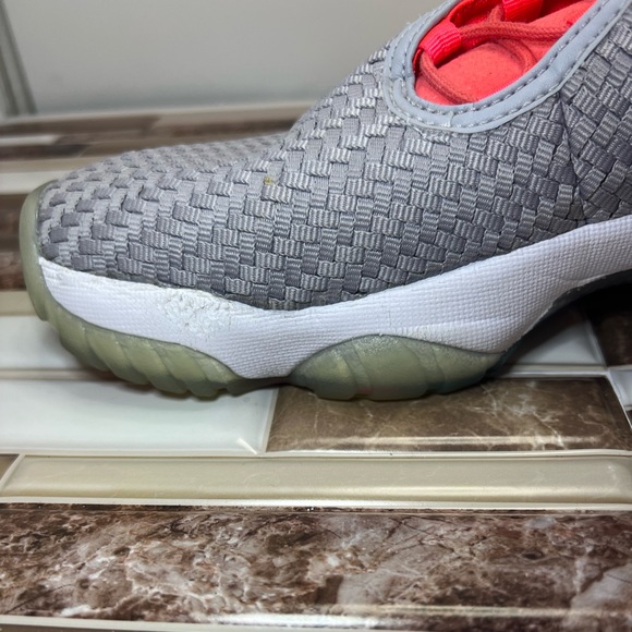 Jordan Future Low wolf gray infrared. Men’s Size 9.5 - Picture 17 of 17